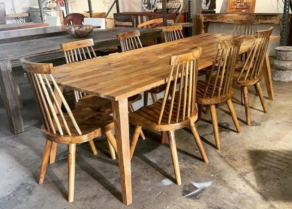 Solid Wood vs Engineered Wood Furniture – Which is Better in India?